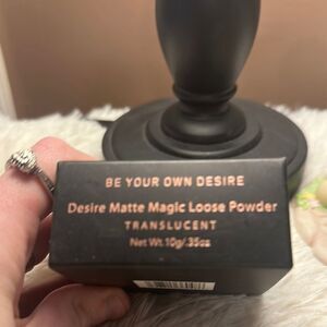 BE your Own Desire Matte Magic Loose  Setting Powder BNIB